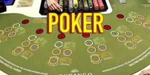 Chơi trò chơi poker trên bàn